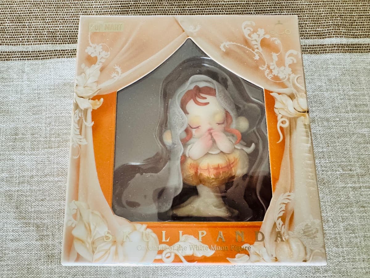 Covenant of the Waite Moon Figure - sealed 